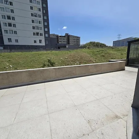 Huzzak Tower 1 M2 Apartment *