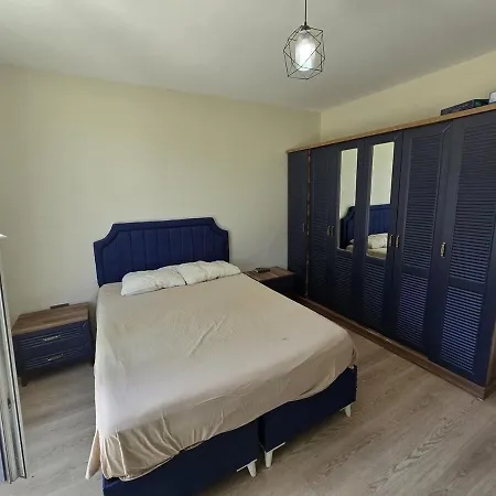 Huzzak Tower 1 M2 Apartment